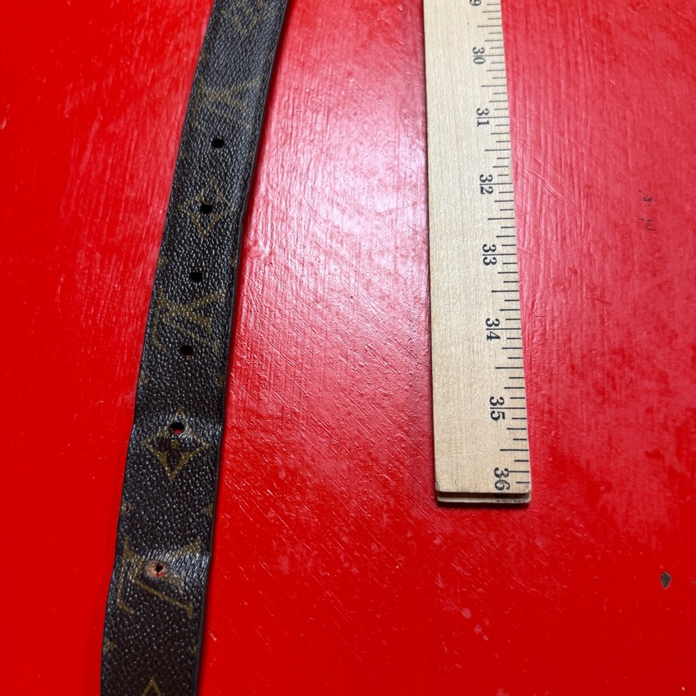 LOUIS VUITTON CURVED BELT SIZE 90 dust bag and box added extra hole - Picture 4 of 12